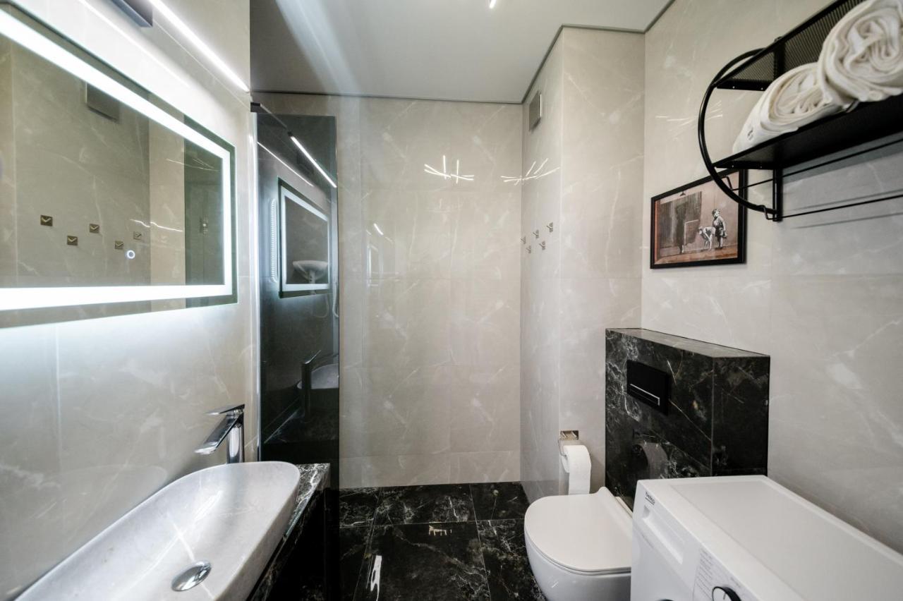 Apartament Modern Ustrzyki Dolne Exteriör bild
